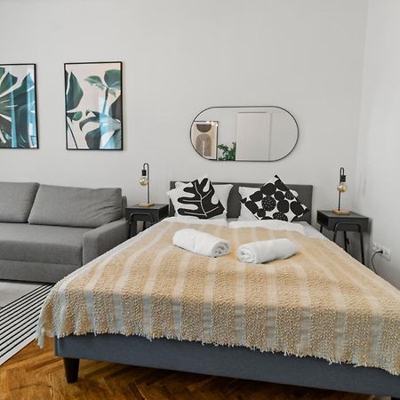Designer Apartment, Central, Next To Danube Vienna Esterno foto