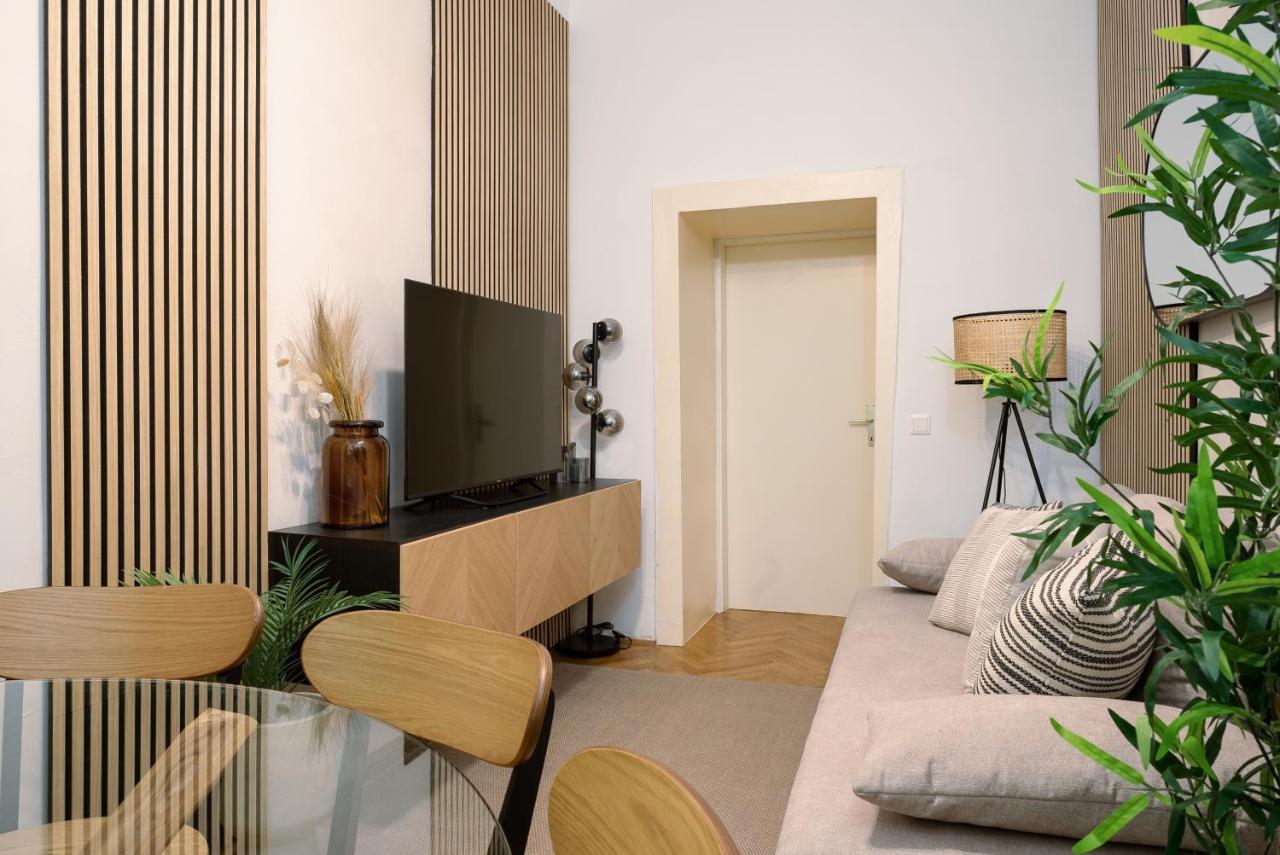 Designer Apartment, Central, Next To Danube Vienna Esterno foto